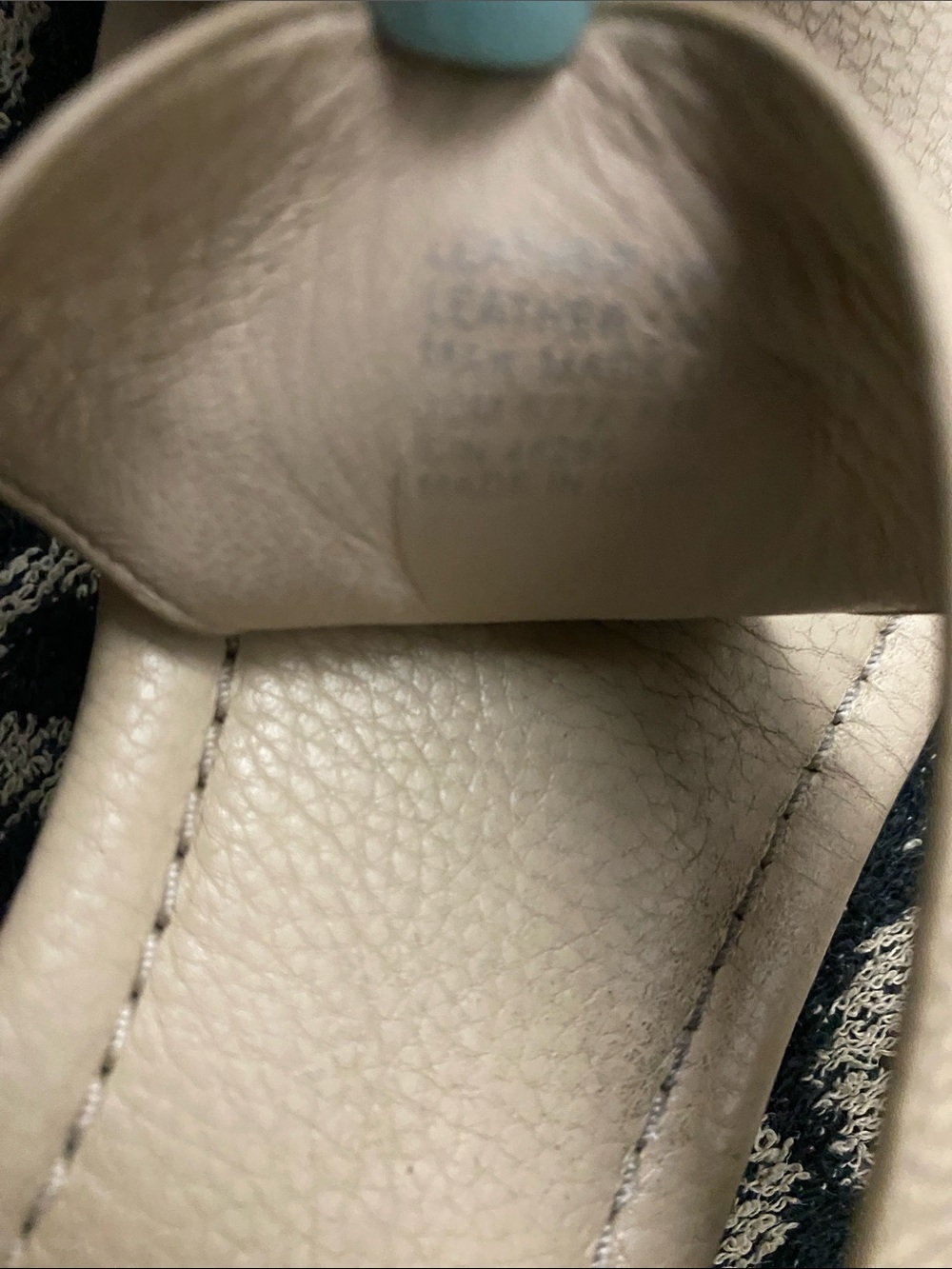 Tory Burch Beige Logo Thong Sandals with Gold Emblem - Picture 6 of 9